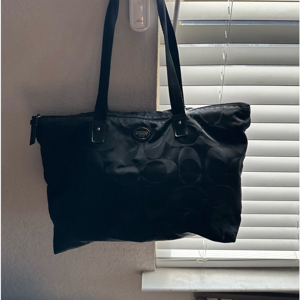 COACH SIGNATURE NYLON BLACK BAG